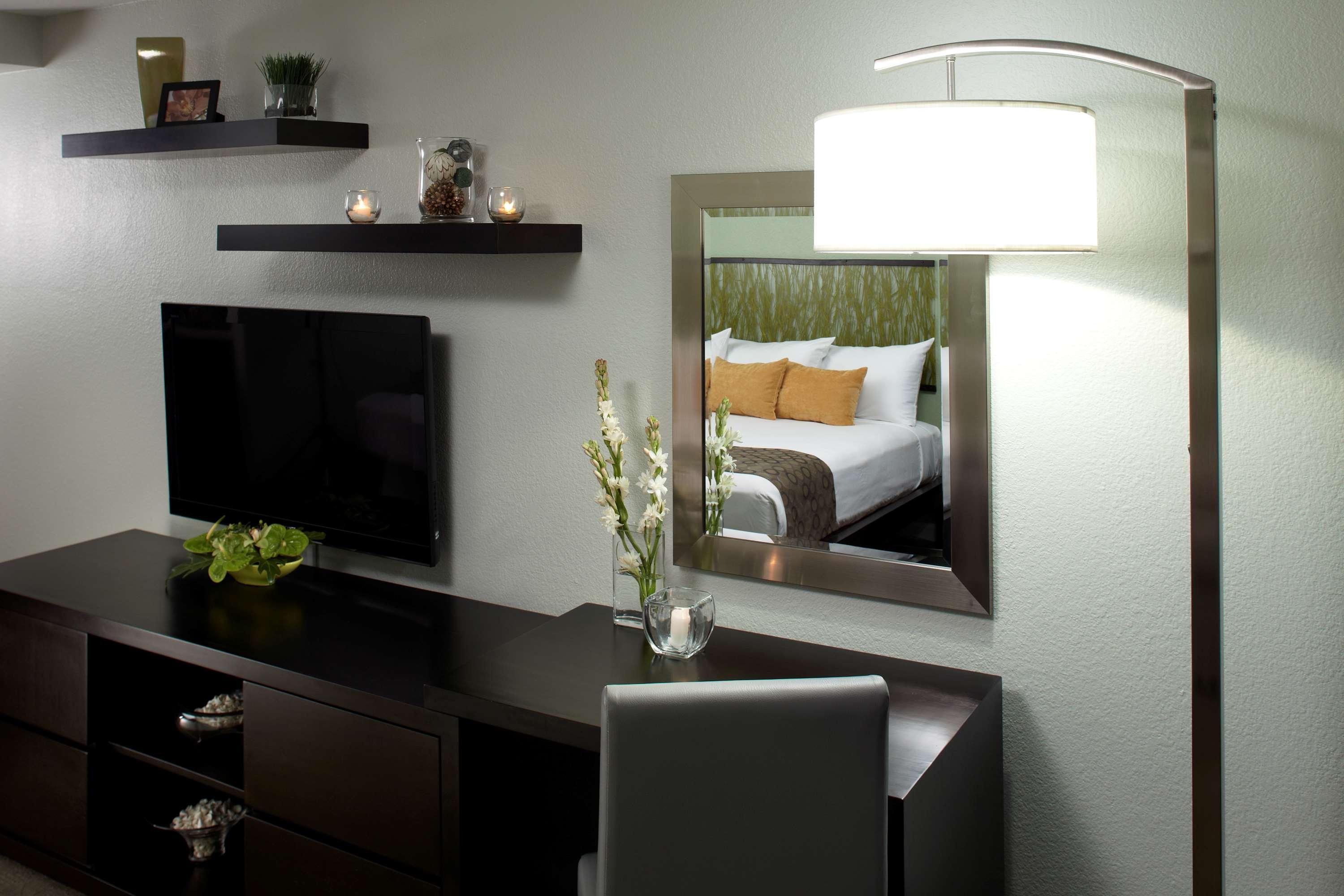 Skyline Island Colony Aparthotel