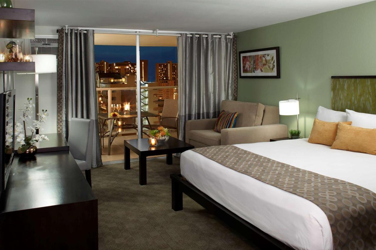 Aparthotel Skyline Island Colony 3*